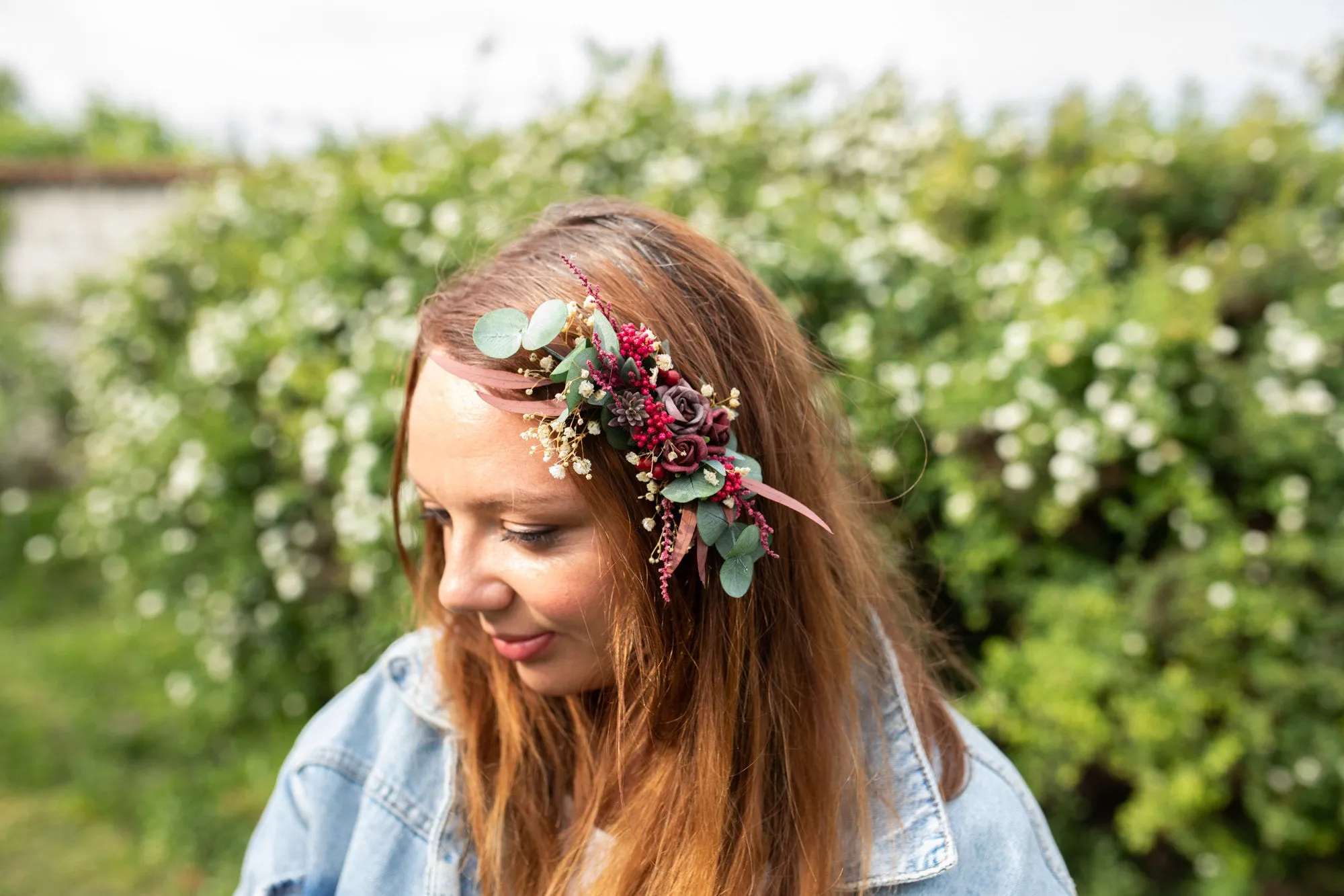 Burgundy wedding hair comb Bridal flower comb Magaela accessories Red wine flower jewellery Dark red roses Eucalyptus and Baby's breath comb