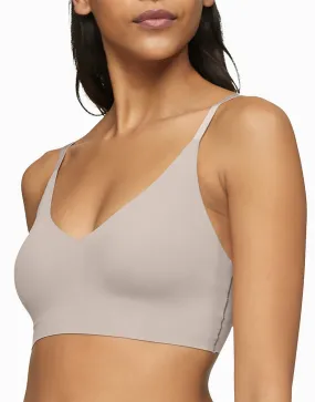 Calvin Klein Women Invisibles Wirefree Lightly Lined Triangle Bralette QF5753