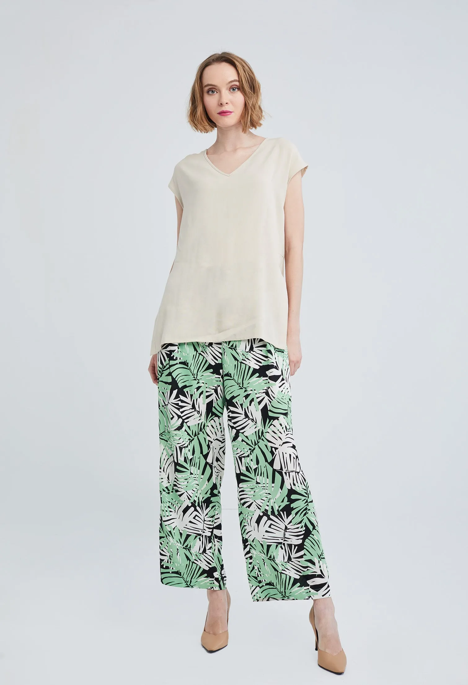 Relaxed Side Split Top