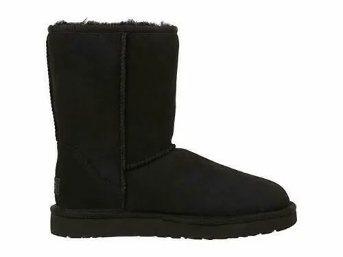 UGG Women's Classic Short II